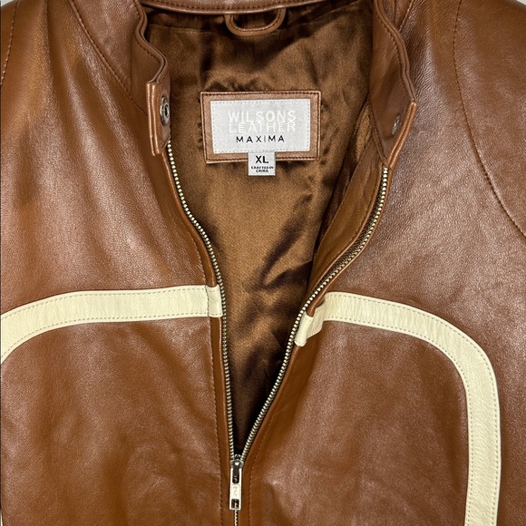 Wilson’s Leather Maxima Vintage Women’s Motorcycle Jacket - Picture 7 of 15